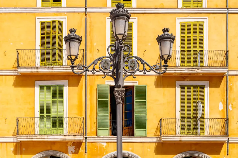 Plaza mayor — Palma de Mallorca, Spain