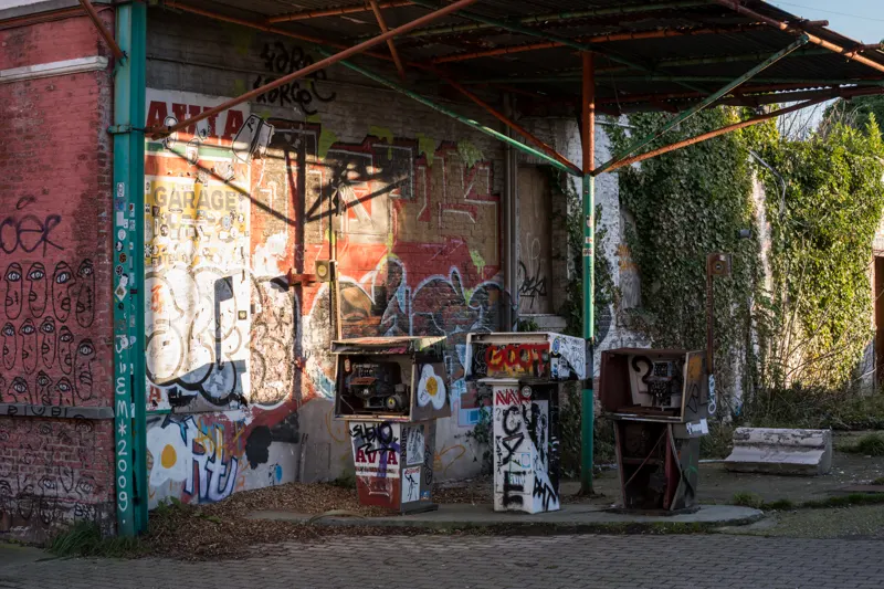 Doel, Written on the Walls — Belgium